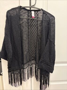 No Boundaries Black Open-Front Fringe Crochet Kimono